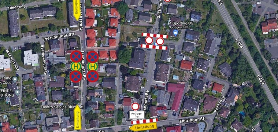 Kartenausschnitt Birkenheide mit den eingezeichneten Verkehrszeichen zur Umeitung, Sperrung und Ersatzbushaltestelle